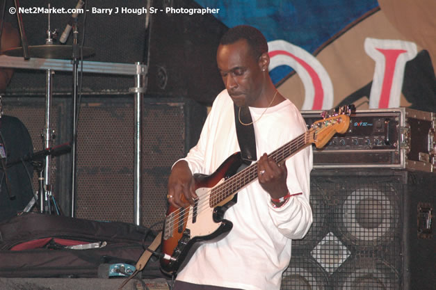 Kenyatta Hill @ Western Consciousness 2007 - Presented by King of Kings Productons - Saturday, April 28, 2007 - Llandilo Cultural Centre, Savanna-La-Mar, Westmoreland, Jamaica W.I. - Negril Travel Guide, Negril Jamaica WI - http://www.negriltravelguide.com - info@negriltravelguide.com...!