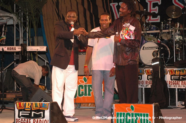 Kenyatta Hill @ Western Consciousness 2007 - Presented by King of Kings Productons - Saturday, April 28, 2007 - Llandilo Cultural Centre, Savanna-La-Mar, Westmoreland, Jamaica W.I. - Negril Travel Guide, Negril Jamaica WI - http://www.negriltravelguide.com - info@negriltravelguide.com...!