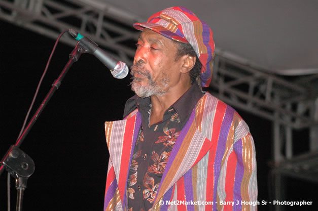 Ljahman Levi @ Western Consciousness 2007 - Presented by King of Kings Productons - Saturday, April 28, 2007 - Llandilo Cultural Centre, Savanna-La-Mar, Westmoreland, Jamaica W.I. - Negril Travel Guide, Negril Jamaica WI - http://www.negriltravelguide.com - info@negriltravelguide.com...!