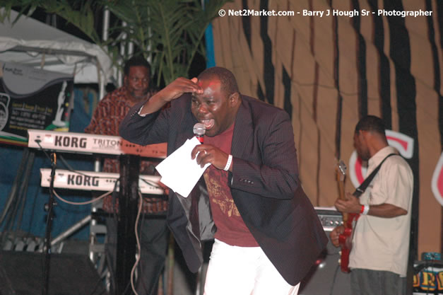 Queen Ifrica @ Western Consciousness 2007 - Presented by King of Kings Productons - Saturday, April 28, 2007 - Llandilo Cultural Centre, Savanna-La-Mar, Westmoreland, Jamaica W.I. - Negril Travel Guide, Negril Jamaica WI - http://www.negriltravelguide.com - info@negriltravelguide.com...!