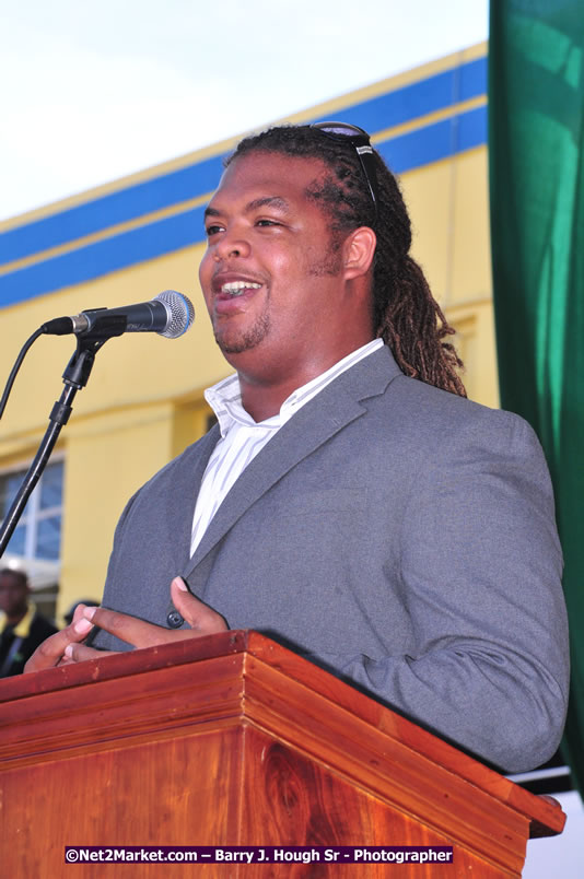 The City of Montego Bay Welcomes Our 2008 Olympians - Western Motorcade - Civic Ceremony - A Salute To Our Beijing Heros - Sam Sharpe Square, Montego Bay, Jamaica - Tuesday, October 7, 2008 - Photographs by Net2Market.com - Barry J. Hough Sr. Photojournalist/Photograper - Photographs taken with a Nikon D300 - Negril Travel Guide, Negril Jamaica WI - http://www.negriltravelguide.com - info@negriltravelguide.com...!