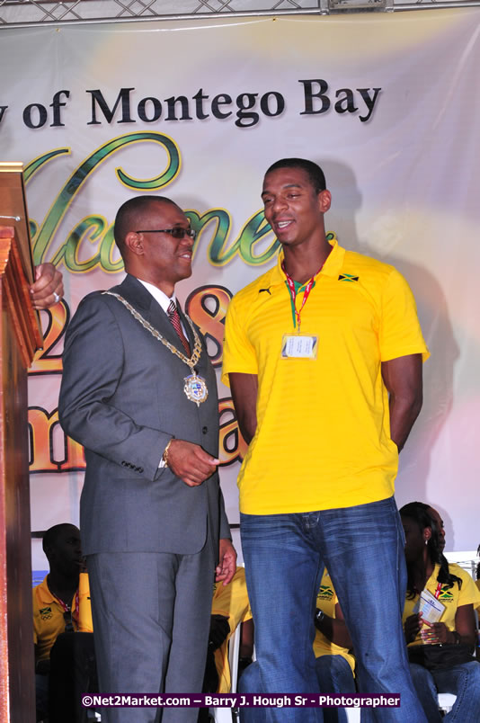 The City of Montego Bay Welcomes Our 2008 Olympians - Western Motorcade - Civic Ceremony - A Salute To Our Beijing Heros - Sam Sharpe Square, Montego Bay, Jamaica - Tuesday, October 7, 2008 - Photographs by Net2Market.com - Barry J. Hough Sr. Photojournalist/Photograper - Photographs taken with a Nikon D300 - Negril Travel Guide, Negril Jamaica WI - http://www.negriltravelguide.com - info@negriltravelguide.com...!