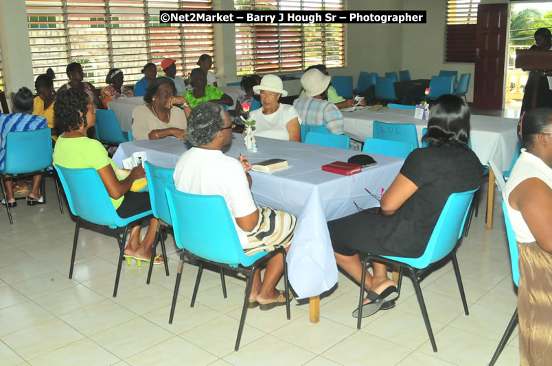 The Graduation Ceremony Of Police Officers - Negril Education Evironmaent Trust (NEET), Graduation Exercise For Level One Computer Training, Venue at Travellers Beach Resort, Norman Manley Boulevard, Negril, Westmoreland, Jamaica - Saturday, April 5, 2009 - Photographs by Net2Market.com - Barry J. Hough Sr, Photographer/Photojournalist - Negril Travel Guide, Negril Jamaica WI - http://www.negriltravelguide.com - info@negriltravelguide.com...!