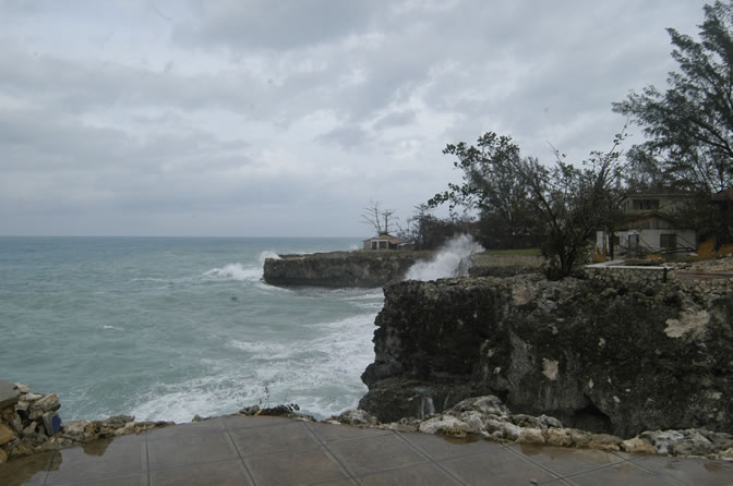 W orld Famous - Rick's Cafe - Negril's West End Cliffs - After Ivan - Negril Travel Guide, Negril Jamaica WI - http://www.negriltravelguide.com - info@negriltravelguide.com...!